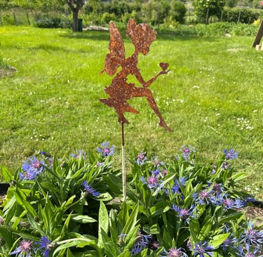 Fée qui suit le fil de son coeur