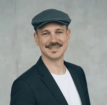 Manuel Reidelbach, Geschäftsführer und Immobilienmakler von Reidelbach Immobilien in Fürth