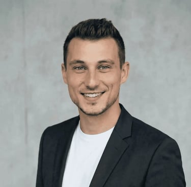 Roman Toponar, Immobilienmakler bei Reidelbach Immobilien, Ansprechpartner für den Immobilienverkauf in Fürth und Umgebung