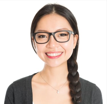 headshot-photo-retouching-clear-background-blurred