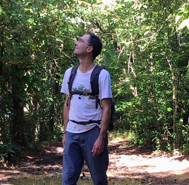 "Portrait de l’artisan de l’Atelier du Saïmiri, créateur et installé à Marseille