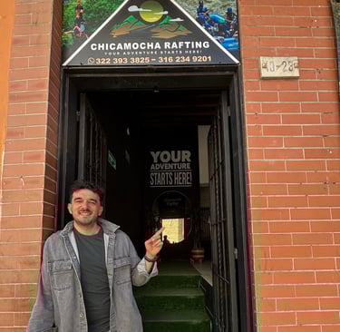 persona en chicamocha rafting oficina 