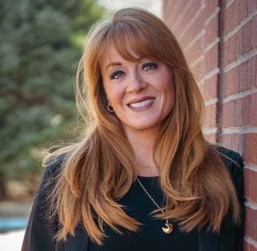 Mindy Bryant, owner of Edge Optics who can assist Spanish speaking patients