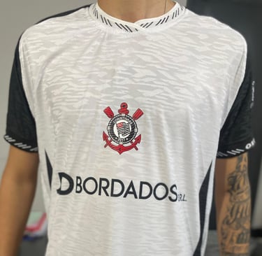 Cuellos y pretinas tejidos escolar y empresariales con diseños personalizados para confeccionistas