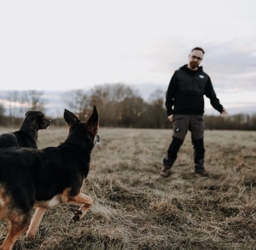 Basti Matern beim Hundetraining in Merseburg
