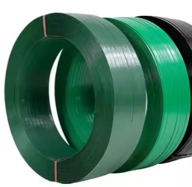 Ventora PET straps tightly securing export pallets in warehouse