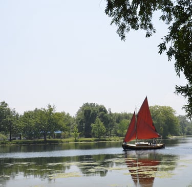 Sailing on Long Pond off Toronto Island Park - Middle Island