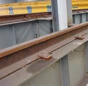 corroded crane rail