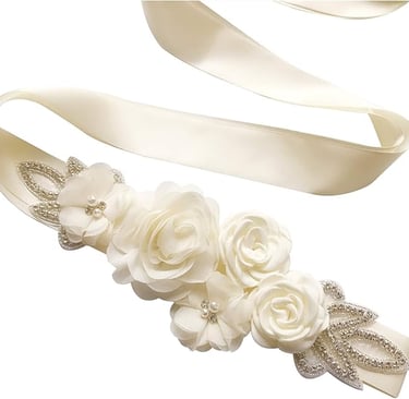 ceinture blanc casse fleur et perles ideal accessoire mariee ou demoiselles honneur