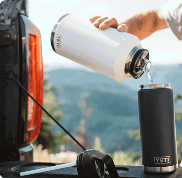 Stainless steel reusable water bottles to avoid plastic leaching
