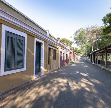 a street scene with a long narrow alley with a brick wall and a brick wall