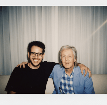 Mi foto con Paul generada con Nano banana 🍌