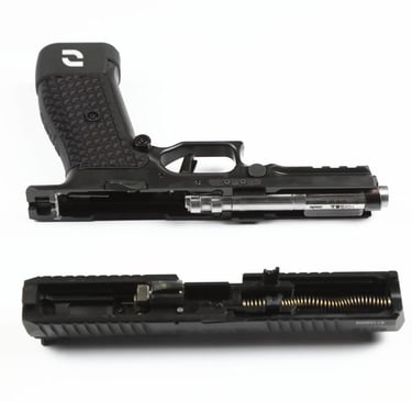 Opos Arms Venator mit abgenommenen Verschluss. Drehlaufverschluss