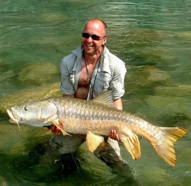 Julian Stapley with Himalayan Golden Mahseer.