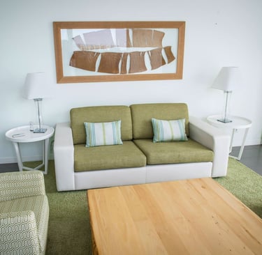 Sala de estar de um dos apartamentos do Edifício Arrábida