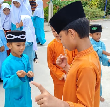 SD Juara Batam Harumas Berbagi PT Usaha Kiat Permata CSR
