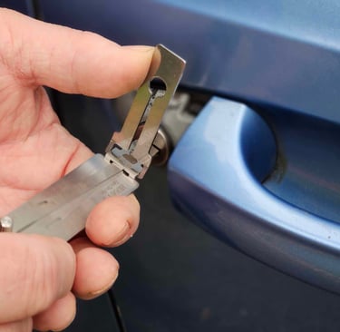 emergency locksmith services Exeter car gain entry Exmouth