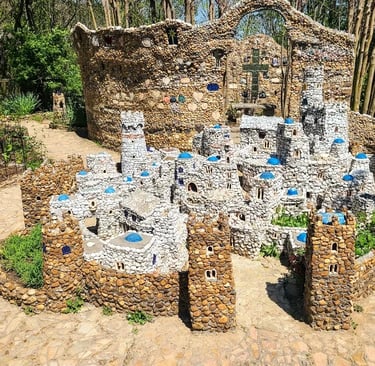 Calhoun, GA - The Rock Garden's miniature of the town of Bethlehem