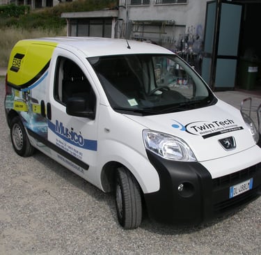 car wrapping. decorazione automezzo