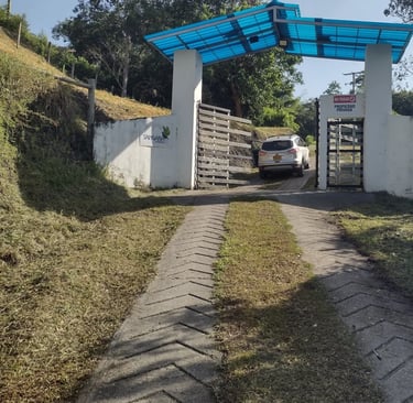 entrada conjunto cerrado lotes venta en nocaima