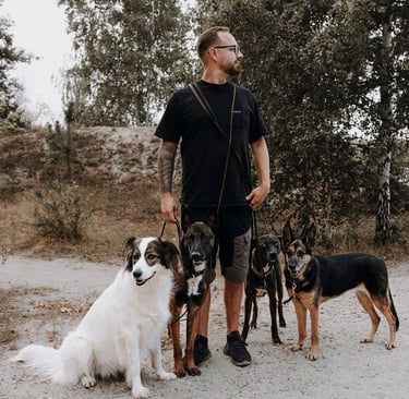 Basti Matern Hundetrainer aus Merseburg mit seinen Hunden