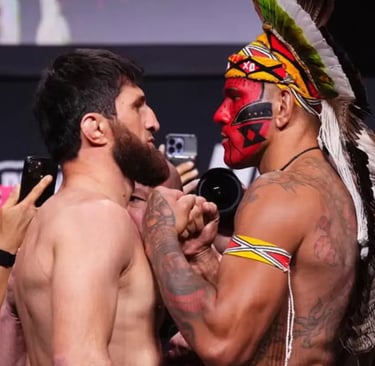 Alex Poatan encarando Magomed Ankalaev