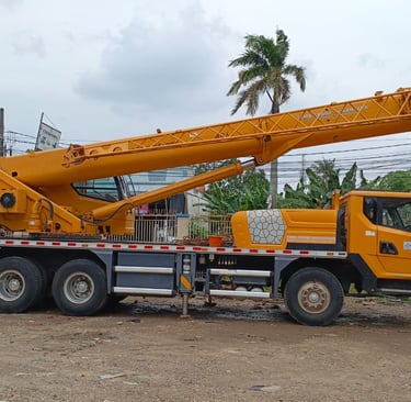 Tadano Crane 80 Ton warna kuning
