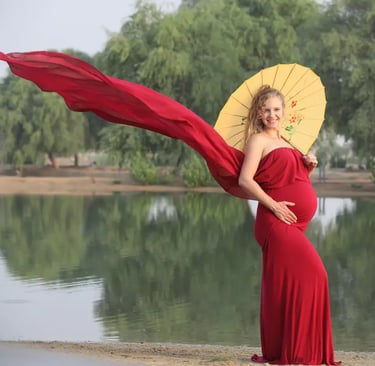 Maternity Photography in lakeside location