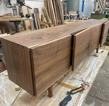 Sideboard aus Amerikanischen Nußbaum. Perfekt für dein Zuhause. Tischlerei Gintner Bergisch Gladbach