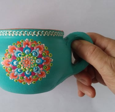 cerâmica pintada