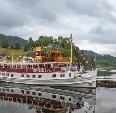 The Henrik Ibsen Tour boat