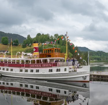 The Henrik Ibsen Tour boat