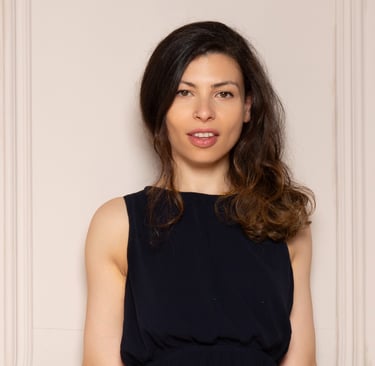 Senior woman executive coaching session — building executive presence