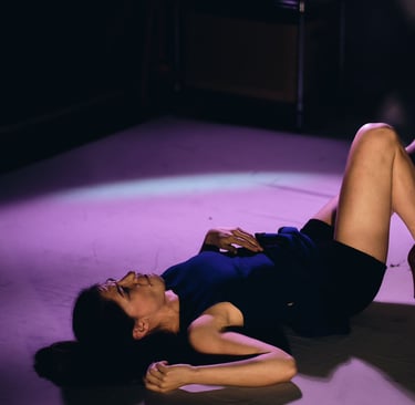 Paulina Orduño en "Intentos para deshacerse del dolor"