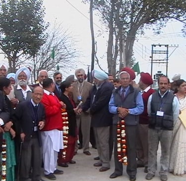 Dr. Gurdev Singh Gill & Mr. Ravinder Vashisht welcoming Chief Guest