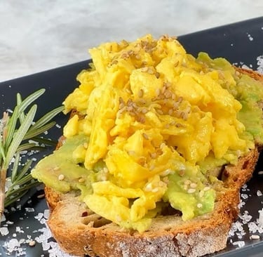 Toast con avocado
