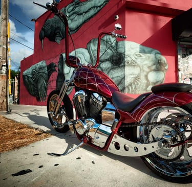 Moto chopper dans le quartier Wynwood à Miami, Floride, USA