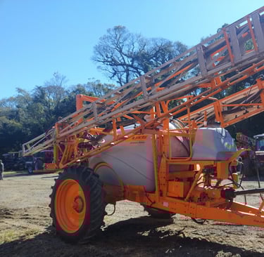 Tipo: Pulverizador | Marca: Jacto | Modelo: AM24 | Ano: 2021