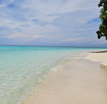 Beautiful beach on Lankayan Island