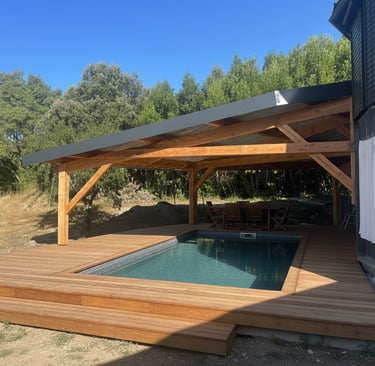 artisan charpentier Pool house bois/abris piscine à Aubenas Pool house bois aubenas