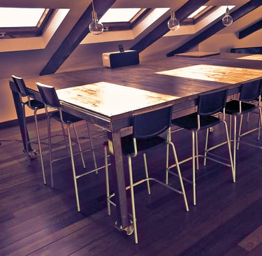 Tavolo riunioni in ferro e legno stile industrial