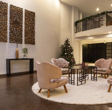 fotografía inmobiliaria en quito ecuador edificio metroplaza sala de estar con muebles