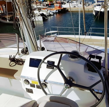 Katamaran Steuerstand Portisco
