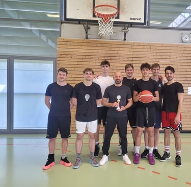 alt="MTV Karlsruhe basketball team after winning third place at BGK Cup."