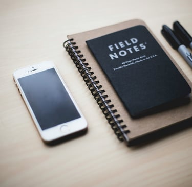 Roadmap de 30, 60 y 90 días de un CMO fraccional con entregables y métricas