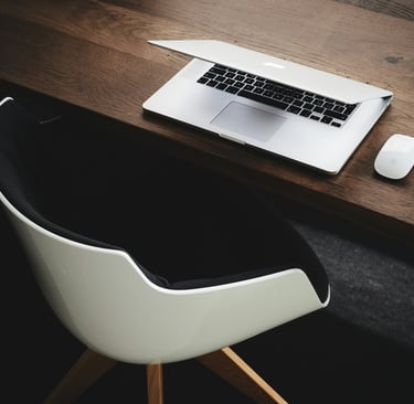 Comparativa entre agencia, consultor y CMO fraccional frente a CMO interno