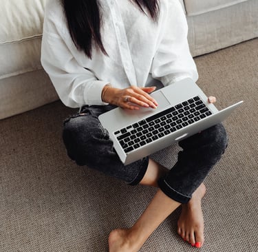 Empowering Women to Build Magnetic Brands That Attract, Connect, and Convert