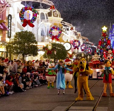 Mickey’s Once Upon a Christmastime Parade (Magic Kingdom)