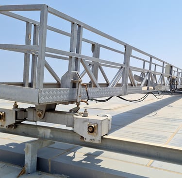 اصلاح سلات تنظيف اواجهات الزجاج، صيانة رافعات تنظيف قزاز, bmu maintenance , gantry maintain in ksa