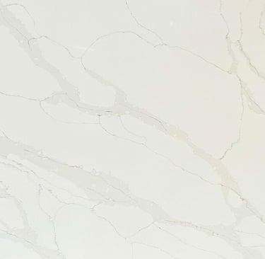 plancha, superficie o cubierta de cuarzo blanco con vetas grises